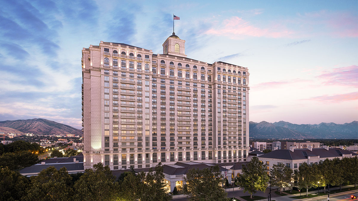 GA_PhotoTour_Exterior_Sunset-min